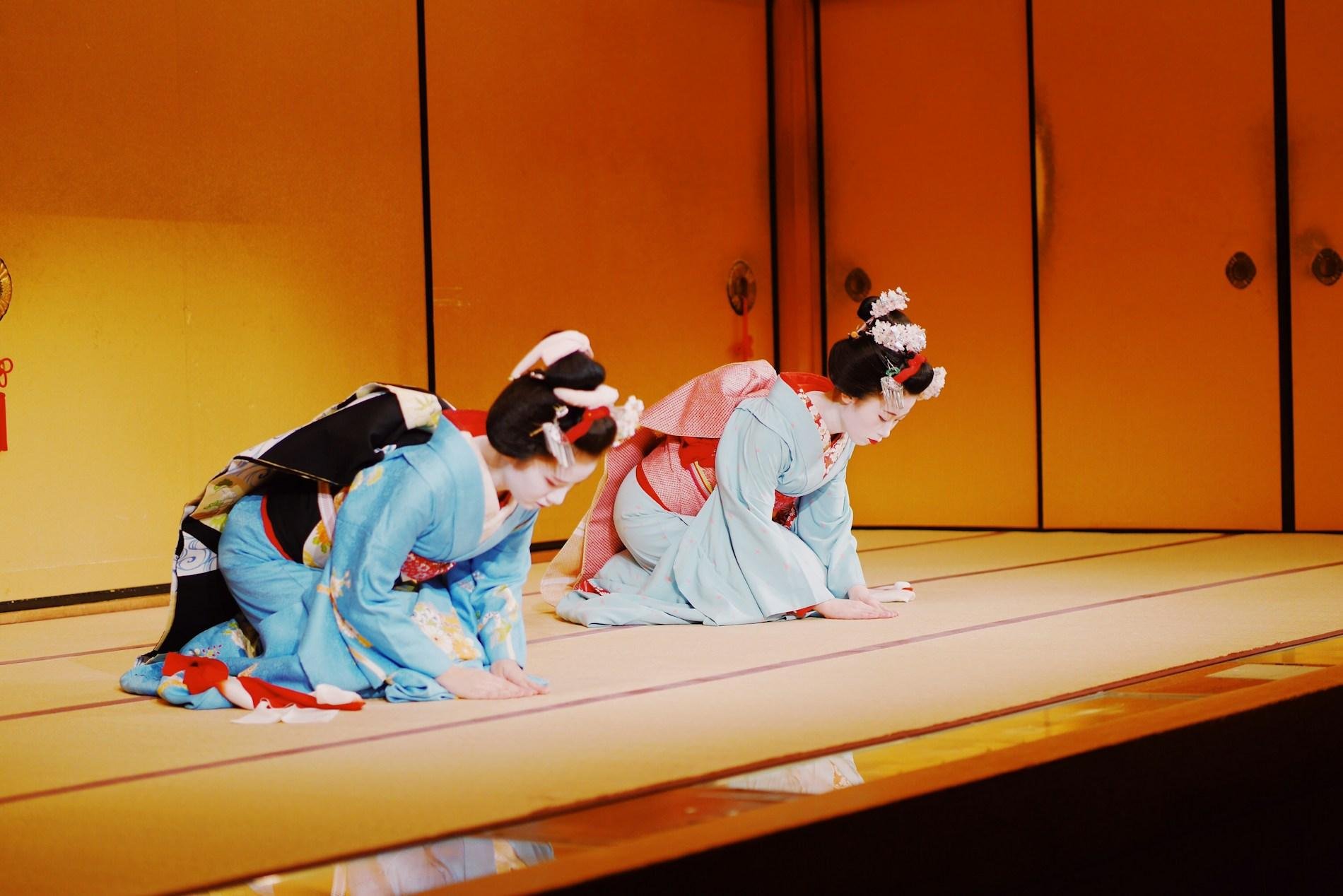 Maiko Dance and Tea in Kamishichiken